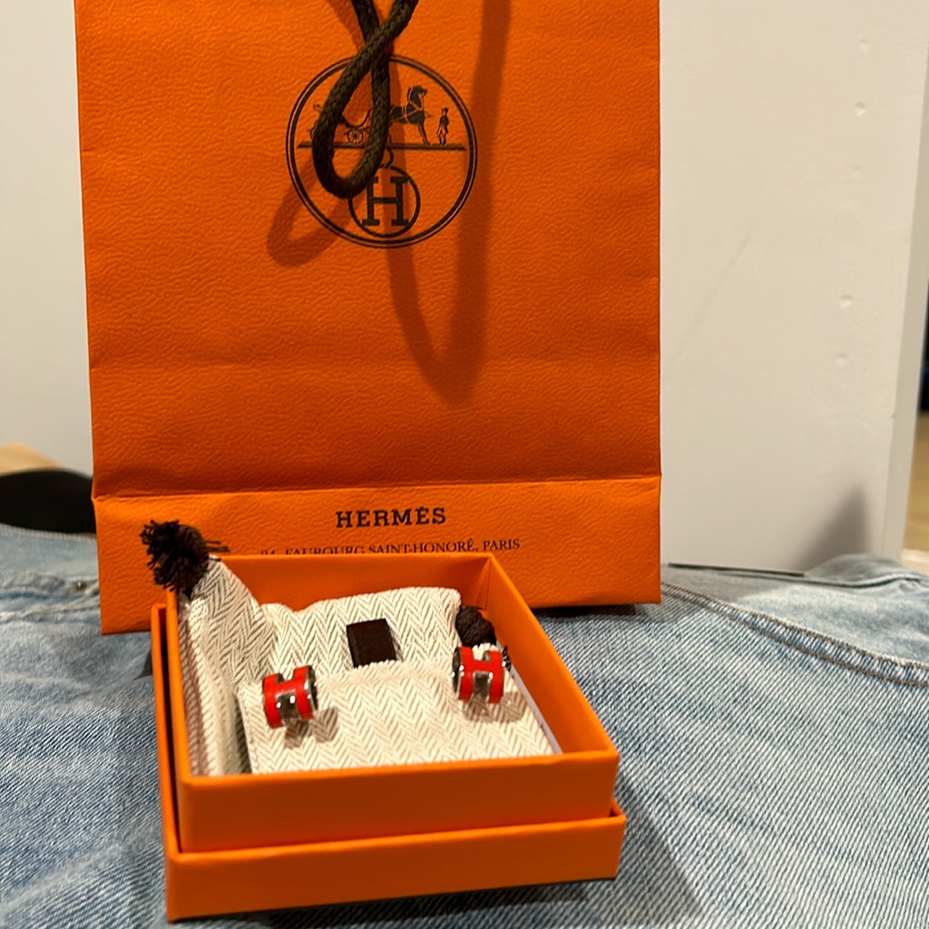 Mini Pop H Earrings